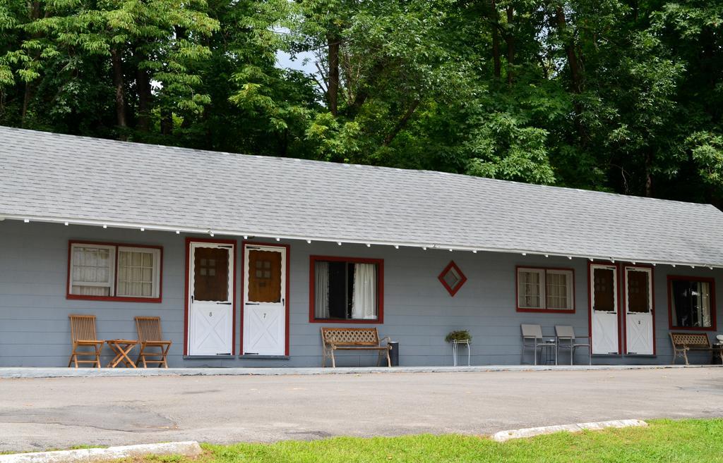 Chamber Lane Motel Round Lake Exterior foto