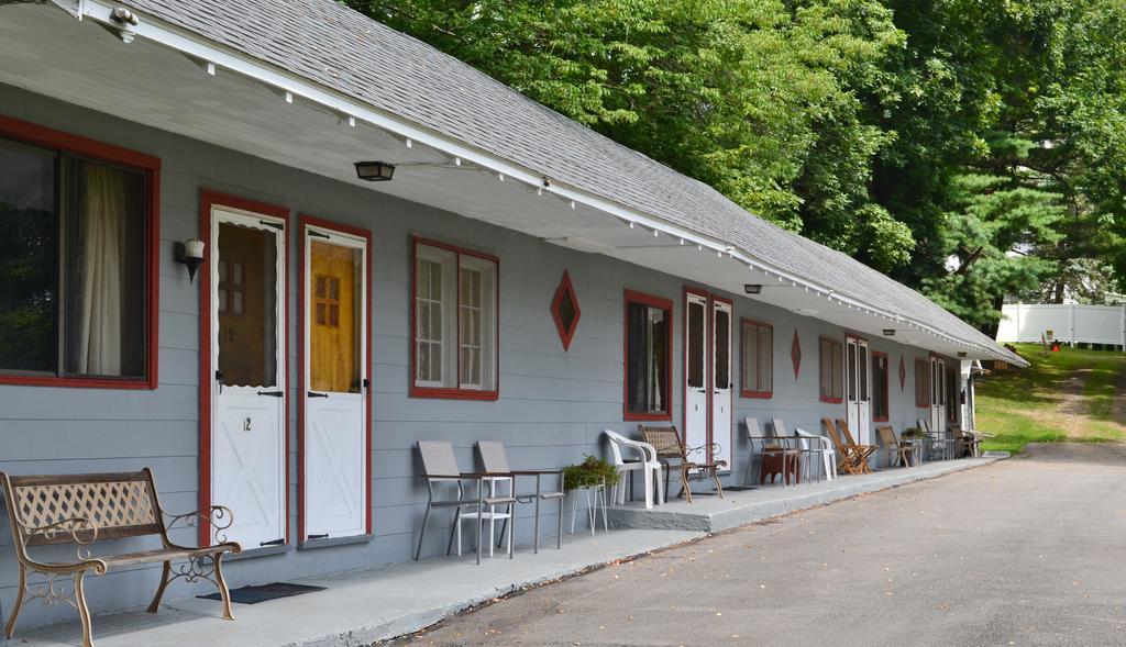 Chamber Lane Motel Round Lake Exterior foto