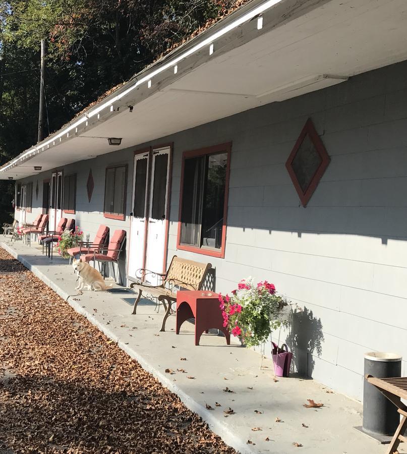 Chamber Lane Motel Round Lake Exterior foto