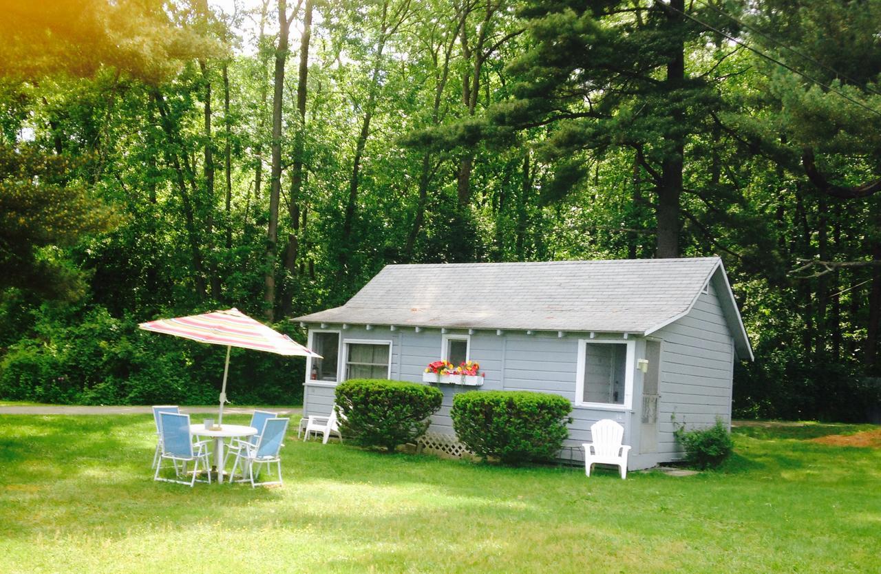 Chamber Lane Motel Round Lake Exterior foto